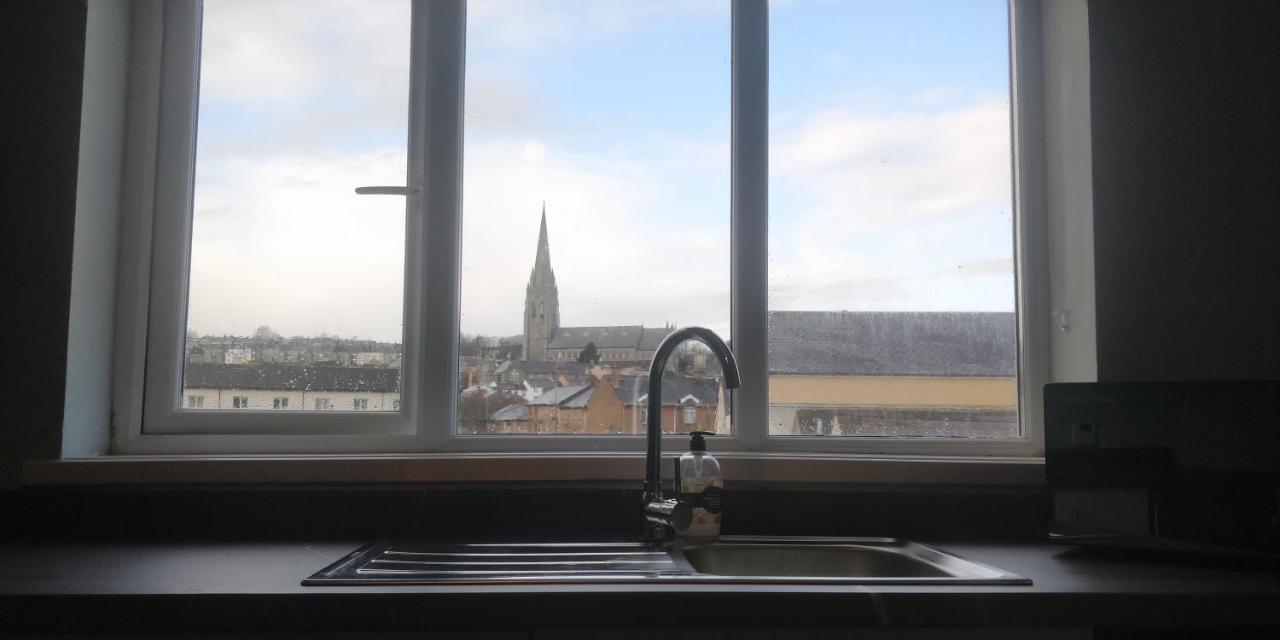 Free Derry Apartments Buitenkant foto